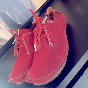 Clarks originals red suede Mocs size 7